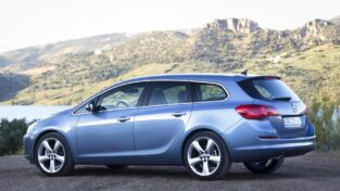 opel astra st 1