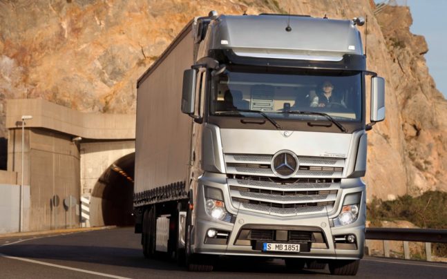 mercedes actros 2