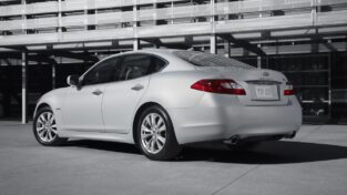 infiniti m35h 1