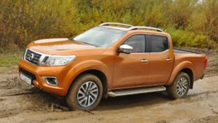 nissan_navara_np300