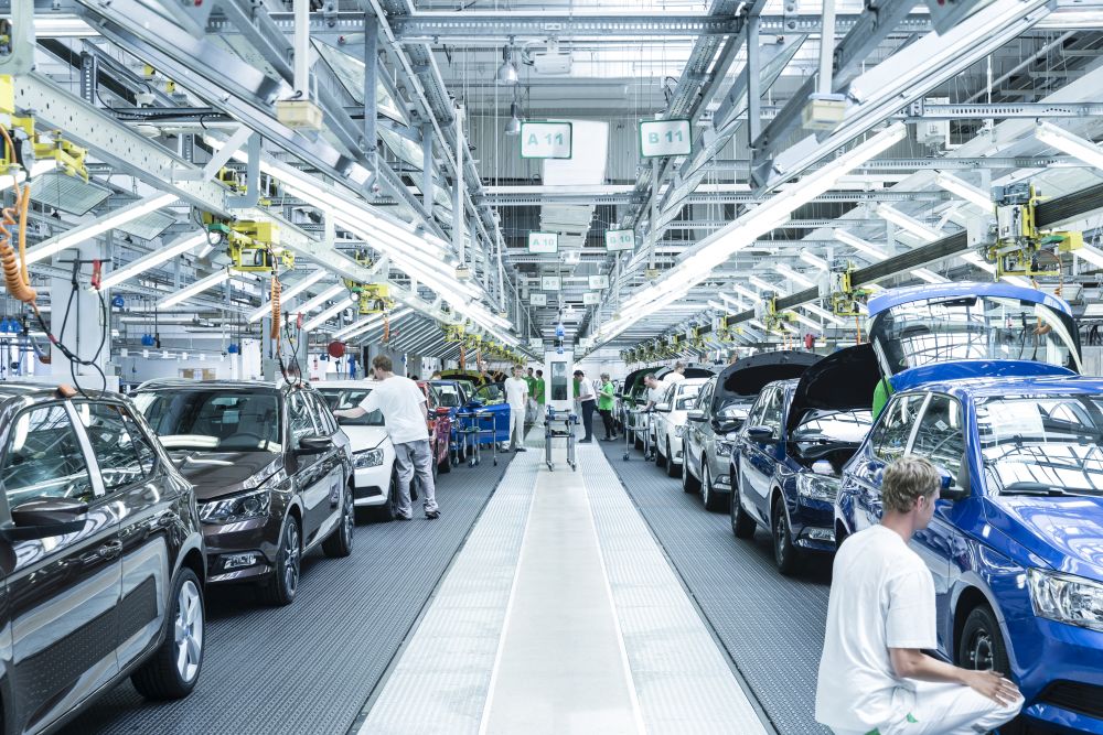 vyroba_auto_tovarna