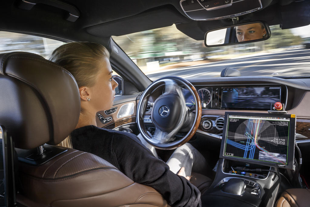 Mercedes autonomni