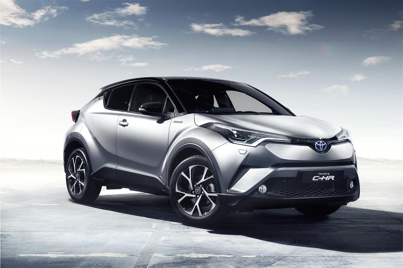 Test: Toyota C-HR 1,8 Hybrid: Sázka na výjimečnost - Flotila