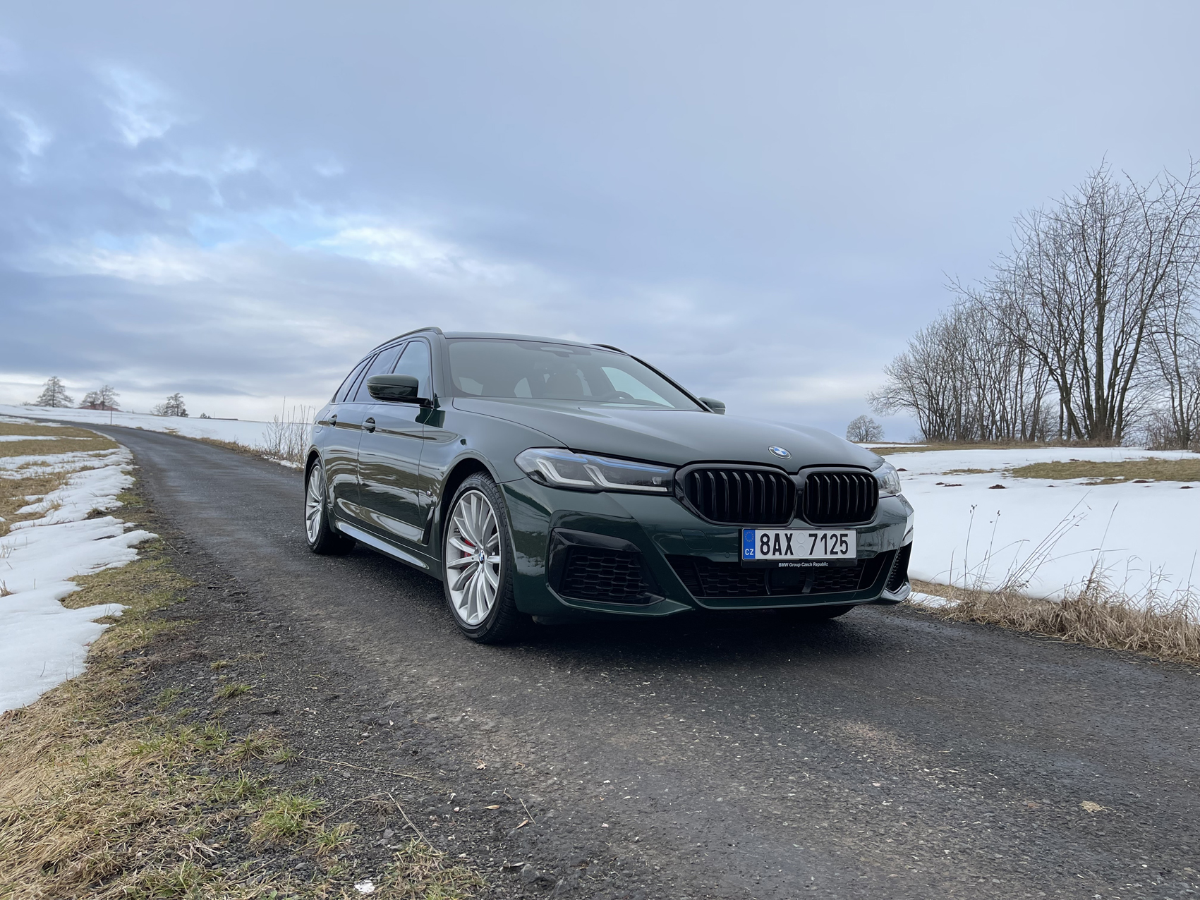 auto, zelené, BMW 540i