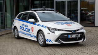 auto, městská policie, Toyota, Corolla