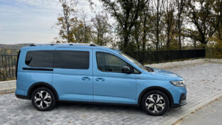 Ford_Tourneo_Connect_4