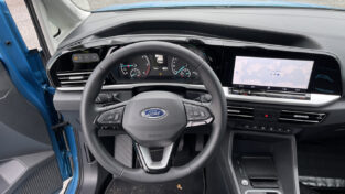 Ford_Tourneo_Connect_7