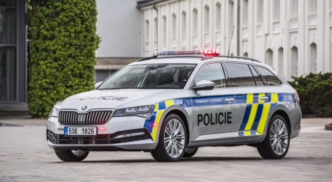auto, stříbrné, policie, Škoda Superb