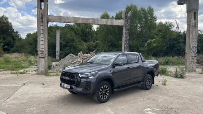 Toyota Hilux GR Sport, pick-up