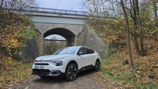 Citroen C4 X,