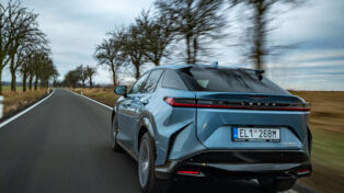 Test Lexus RZ, elektromobil