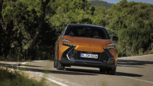 Toyota C-HR, novinky Toyota 2024