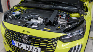 Stellantis, hybrid, Peugeot,