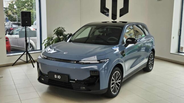 Leapmotor B10