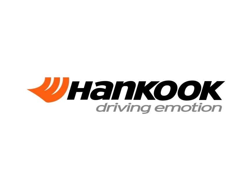 Hankook iON i*cept | Nová moderní pneumatika vyvinuté pro větší výkon v zimě. Prostřednictvím TECHNOLOGIE iON INNOVATIVE posouvá iON i*cept hranice kompromisů s cílem zajistit optimální výkon. Pneumatika iON i*cept je přizpůsobena speciálně pro elektromobily, ale zároveň je vybavena tím nejlepším z obou světů. Dezén pneumatiky iON i*cept ve tvaru písmene V snižuje hluk při odvalování díky střídavému rozložení bloků na vnitřní a vnější straně, což zároveň zajišťuje dodatečnou trakci na sněhu.