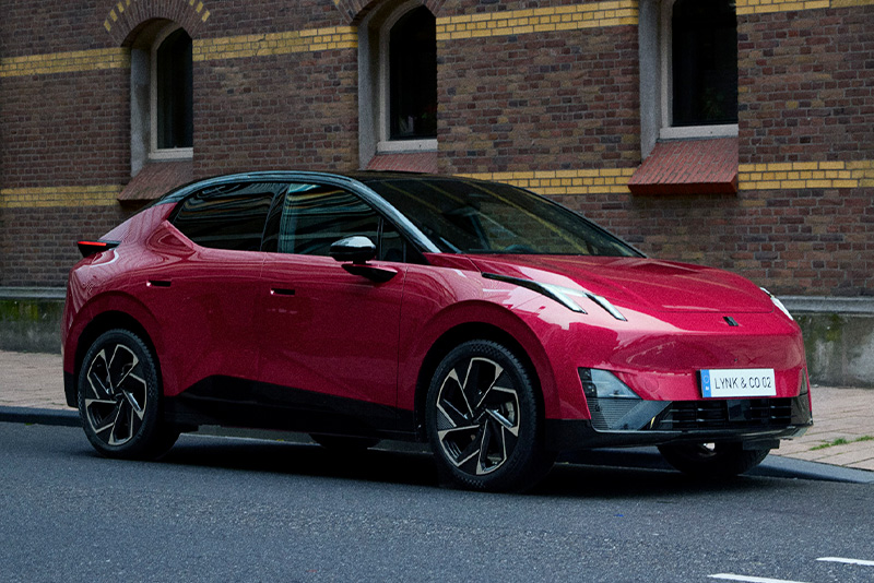 LYNK&CO 02