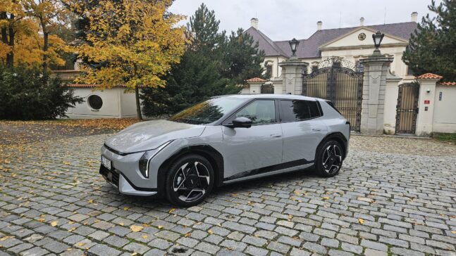 Kia EV4