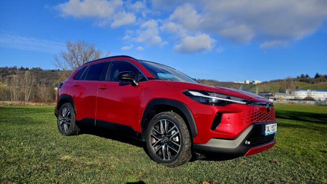 test toyota corolla cross