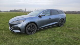 test BYD Seal 6 Touring