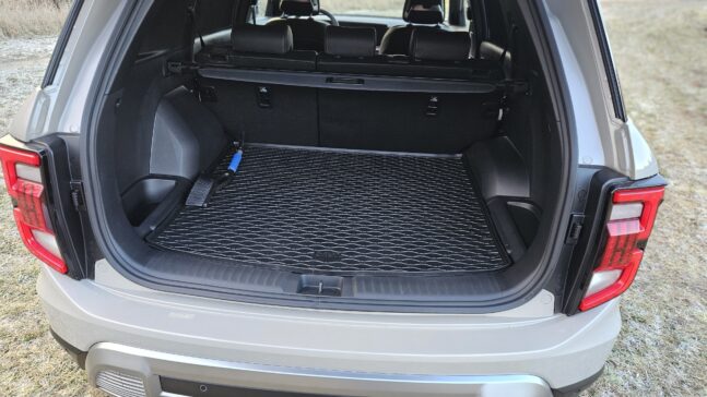 test KGM Torres hybrid