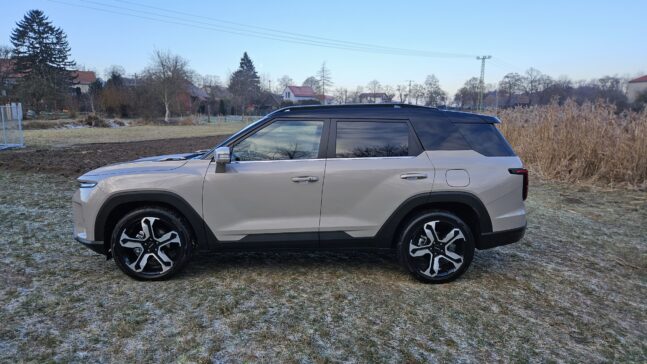 test KGM Torres hybrid