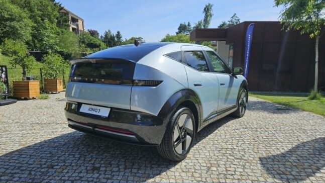 Hyundai IONIQ 3