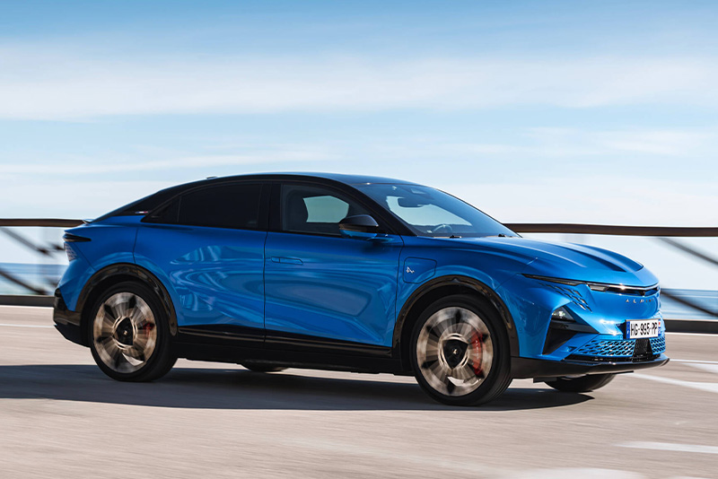 Alpine A390