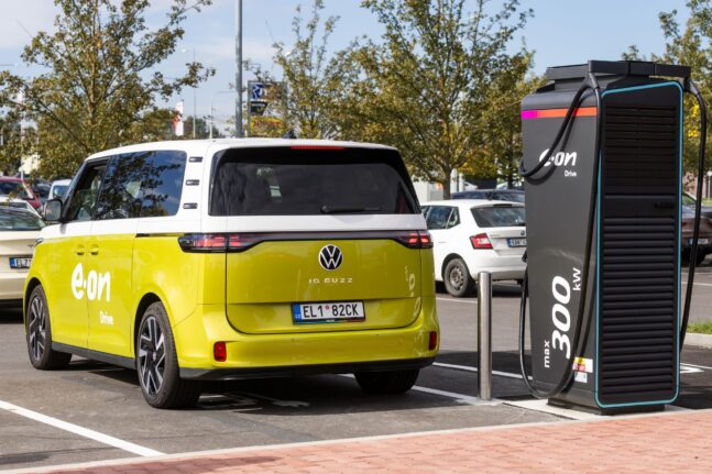 E.ON, volkswagen, elektromobilita, průzkum,