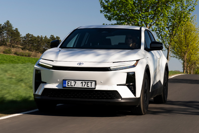 Toyota C-HR+