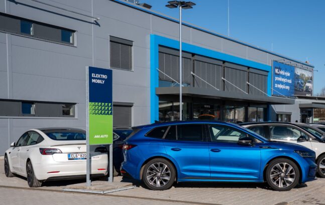 ojetý elektromobil, AAA Auto